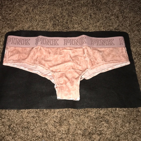 Velvet panties bundle - Picture 2 of 4